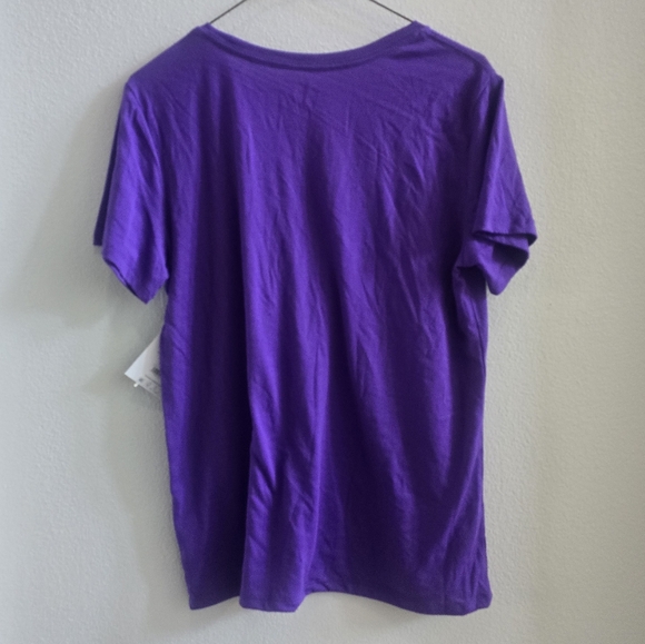 Celebrate purple short sleeved halloween t-shirt size med 8/10 - Picture 2 of 3